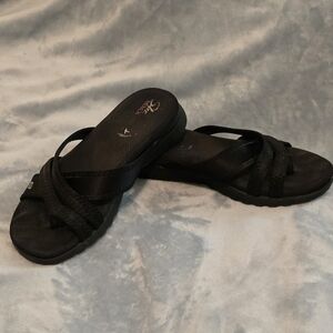 Skechers Memory Foam Women's Slip On Sandals/Flip Flops, Size 8* (#8)